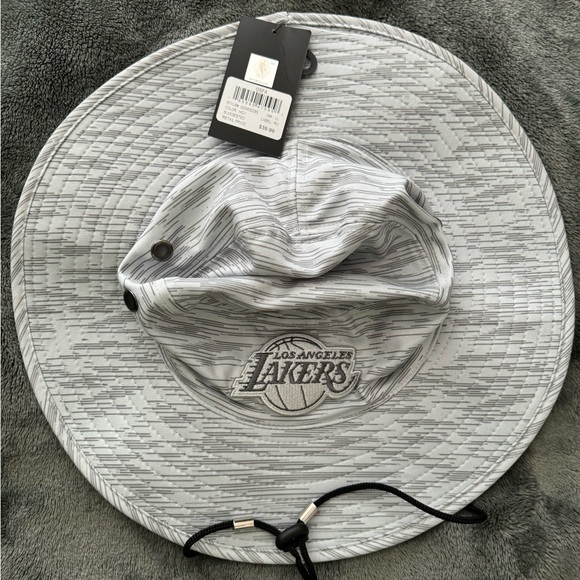 (NWT) LOS ANGELES LAKERS (SOFT) BUCKET HAT. Official NBA MERCHANDISE! (NWT) - Picture 9 of 15